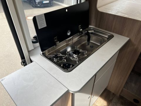 Teilintegriertes Wohnmobil Carado VAN V347 pro +
