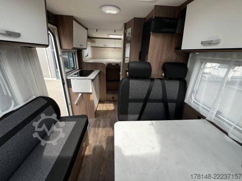 Teilintegriertes Wohnmobil Carado VAN V347 pro +