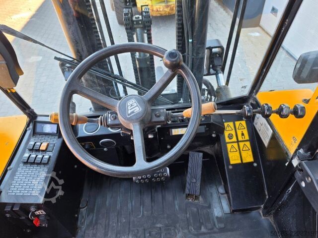 Rough terrain forklift truck JCB 940-4 T4 - TRIPLEX
