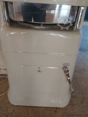 FORTUNA AUTOMAT A 3 Fortuna Automat Teigteilmaschine Aeromat