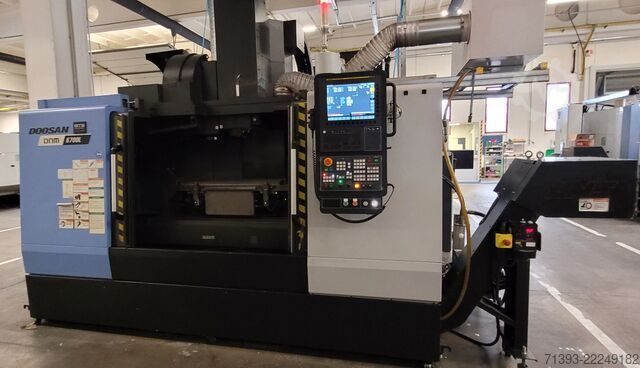 Machining center DOOSAN DNM 6700L