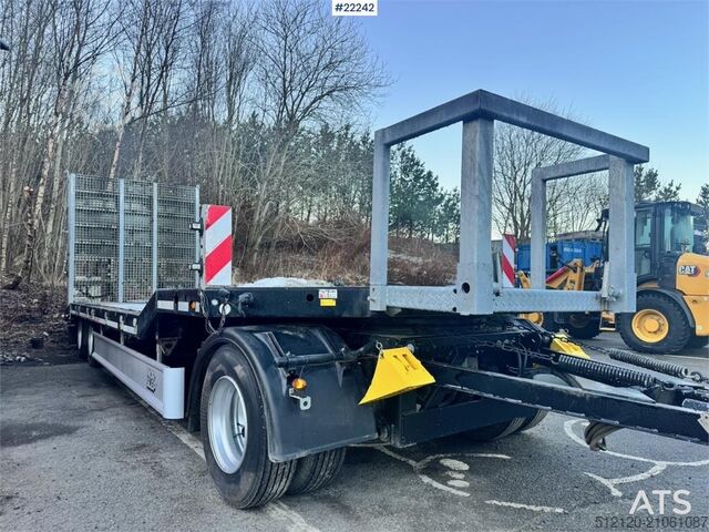 Tieflader Fliegl DTS 300 Machinery Trailer – Hydraulic Ramps