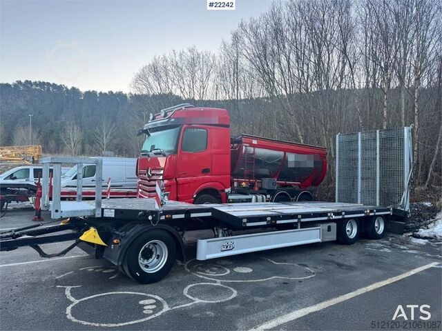 Tieflader Fliegl DTS 300 Machinery Trailer – Hydraulic Ramps