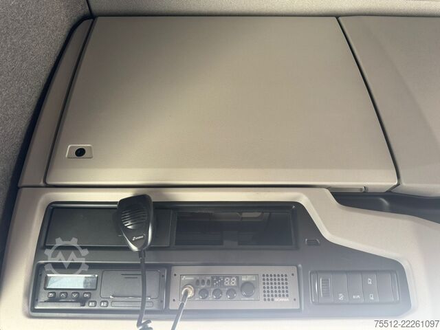 Standard-SZM Scania R410 / Retarder / Drivable / 2 Tanks / NL Truck