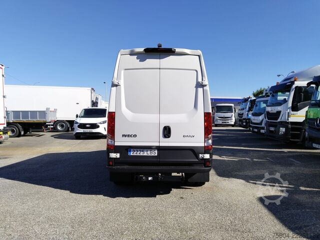 Panel van Iveco DAILY 35C
