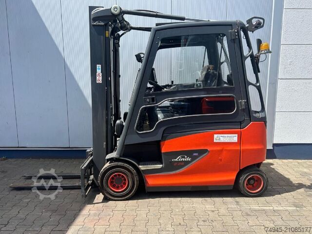 Electric 4-wheel forklift Linde E 25/600 HL-01