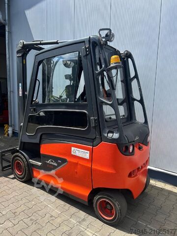 Electric 4-wheel forklift Linde E 25/600 HL-01