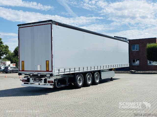Auflieger mit Pritsche & Plane Schmitz Cargobull Curtainsider Standard Getränke