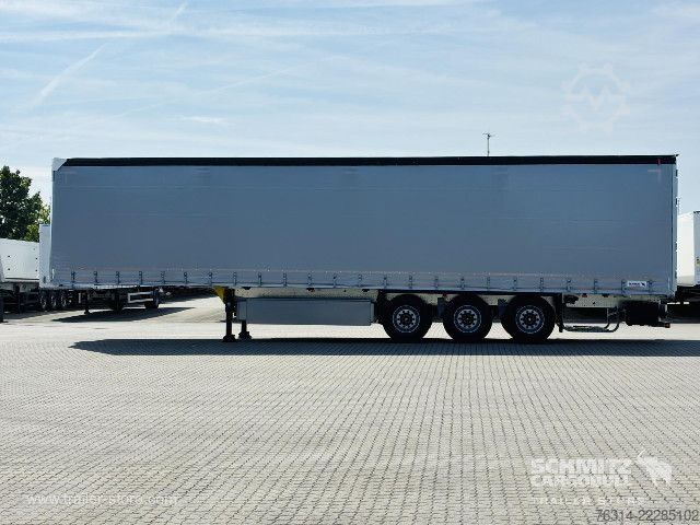Auflieger mit Pritsche & Plane Schmitz Cargobull Curtainsider Standard Getränke