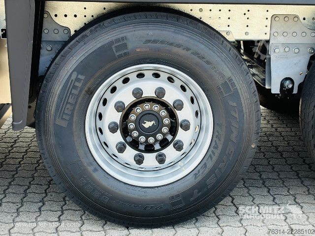 Auflieger mit Pritsche & Plane Schmitz Cargobull Curtainsider Standard Getränke