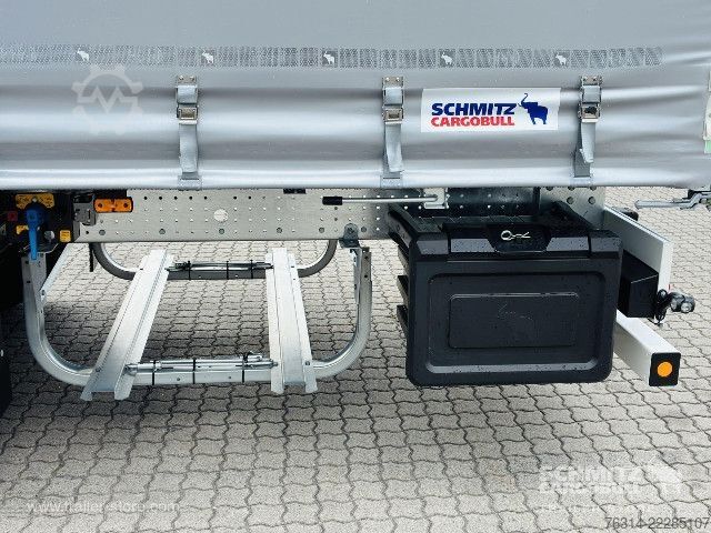 Auflieger mit Pritsche & Plane Schmitz Cargobull Curtainsider Standard