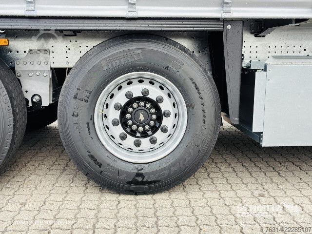 Auflieger mit Pritsche & Plane Schmitz Cargobull Curtainsider Standard