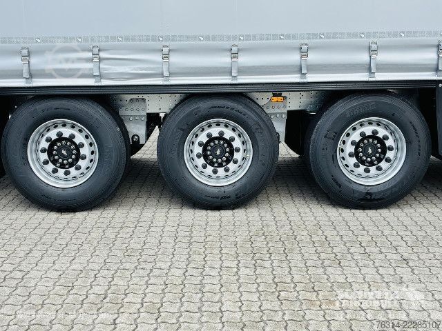 Auflieger mit Pritsche & Plane Schmitz Cargobull Curtainsider Standard