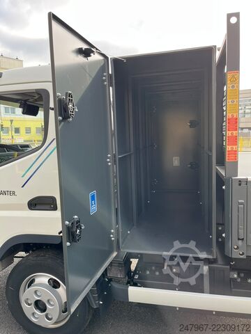 Pritschenwagen Fuso ECANTER 4C15 S-BAT4X2 2800