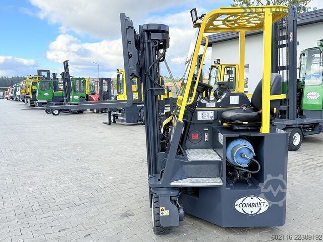 Vierwegestapler Combilift C3000CB GAS TRIPLEX 4900 POSITIONER TOP1