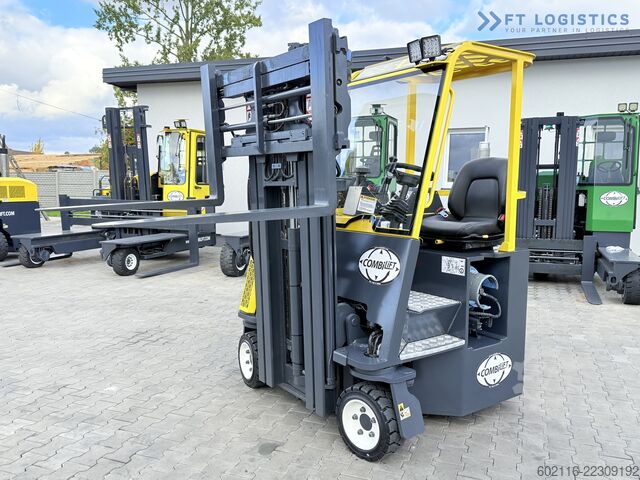 Vierwegestapler Combilift C3000CB GAS TRIPLEX 4900 POSITIONER TOP1