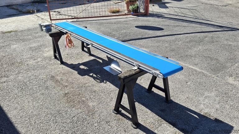 Conveyor belt 2,7m  