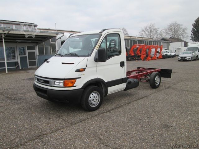 Van chassis IVECO 35L12*Klima*Tempomat*Fahrgestell*3 Sitzer*