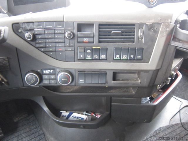 Volumen SZM VOLVO FH 460 XL Mega 2xtank Hydrauliek VEB+