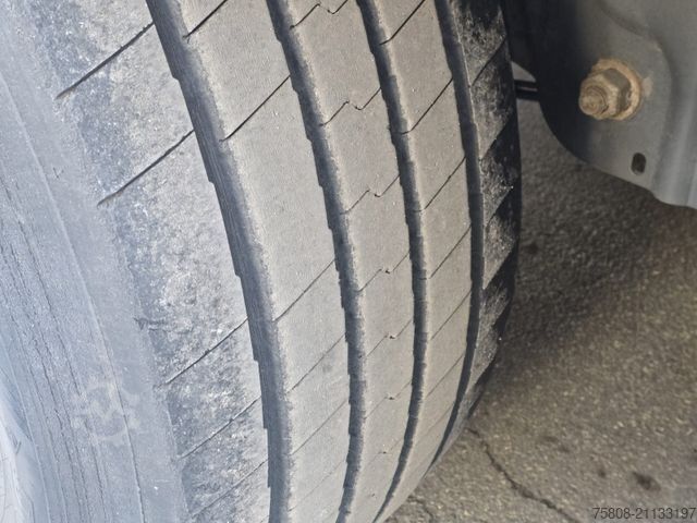 Auflieger mit Pritsche & Plane KRONE SD Schiebeplane Edscha Liftachse Palettenkasten