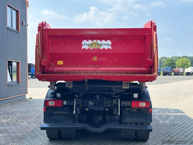 Three-sided tipper truck IVECO MS34Y 8x4 Euro6 Kipper Meiller Bordmatic