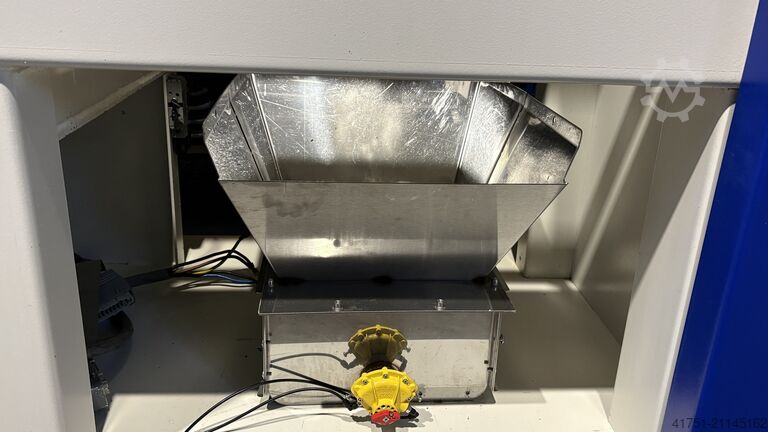 Injection molding machine BATTENFELD HM 65-130