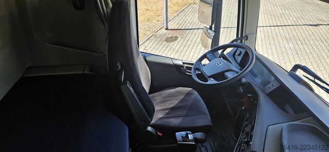 Standard tractor unit Volvo FH 460 I-SAVE  T26-038