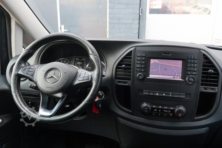 High-roof van Mercedes-Benz Vito 114 CDI Lang DC AUT/ LED/ CAM/ CRUISE/ NAV...