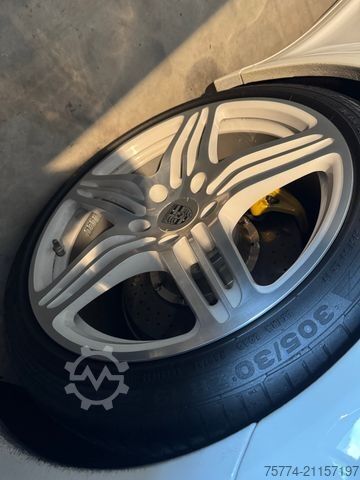 Van PORSCHE 911 Turbo Cabrio