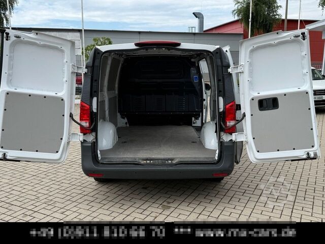 Panel van MERCEDES-BENZ Vito 110 CDi Kasten lang Klima 2 Flügeltüren PDC