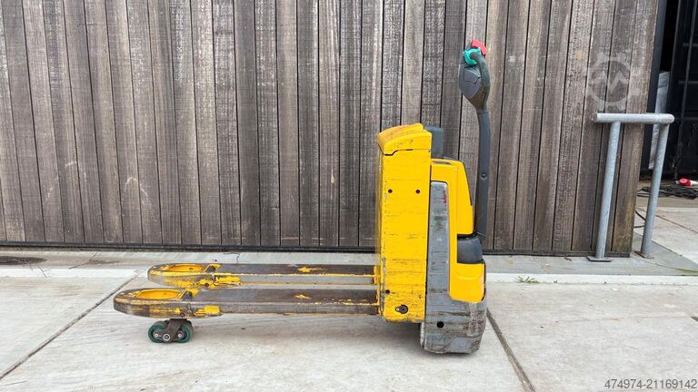 Elektrischer Hubwagen (Palletwagen) Jungheinrich EJE 116