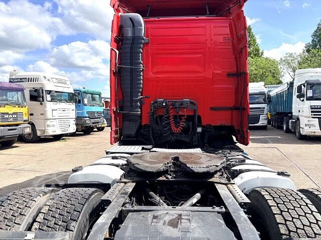 Standard-SZM Volvo FH 13.440 GLOBETROTTER (12+2 GEARS MANUAL GEARB...