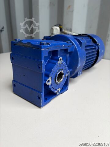 SEW-Eurodrive worm gear motor WA20DT63L4/B03 0.25 kW 130 rpm 16 Nm 230/400 V Motoreduktor ślimakowy SEW-Eurodrive WA20DT63L4/B03 0,25 kW 130 obr./min 16 Nm 230/400 V Motoreduktor ślimakowy SEW-Eurodrive WA20DT63L4/B03 0,25 kW 130 obr./min 16 Nm 230/400 V
