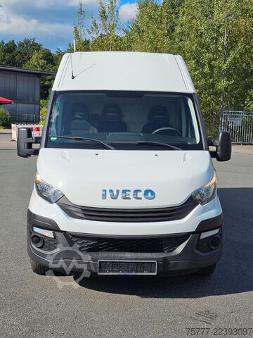 High top van IVECO Daily 35-120 Kastenwagen - L2H2 - Klima - Navi