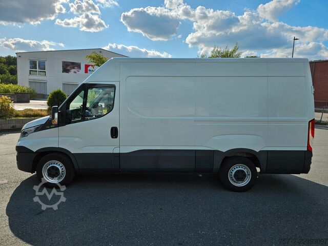 High top van IVECO Daily 35-120 Kastenwagen - L2H2 - Klima - Navi