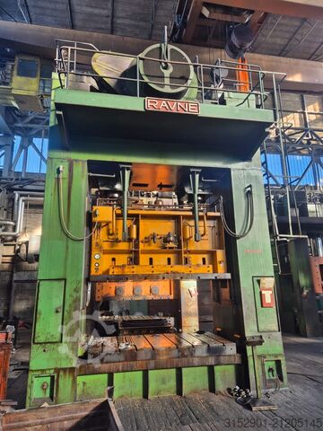 Mechanische Doppelständer-Exzenterpresse RAVNE DE-500