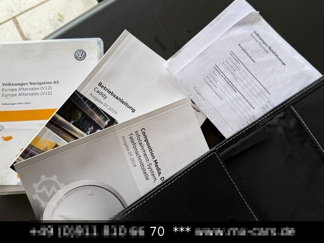 Panel van VW Caddy Maxi DSG Klima Navi Kamera 2 Schiebetüren