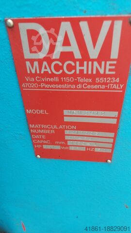 Motorized three-roll plate bending machine DAVI MCM 2012