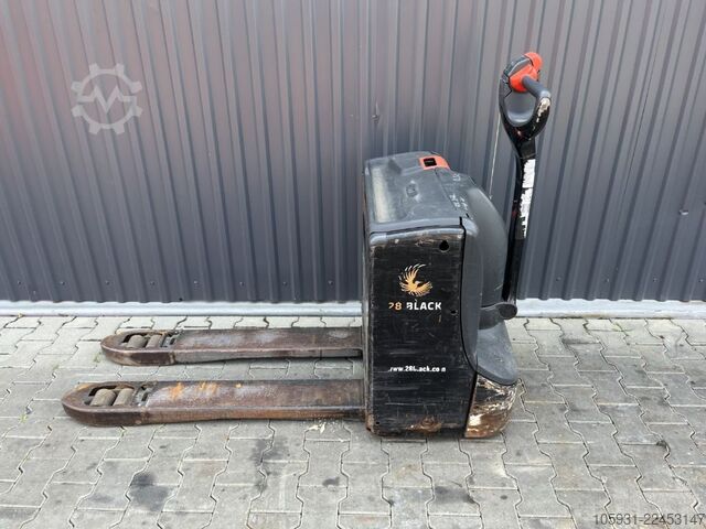 Electric Pallet Truck Linde T16