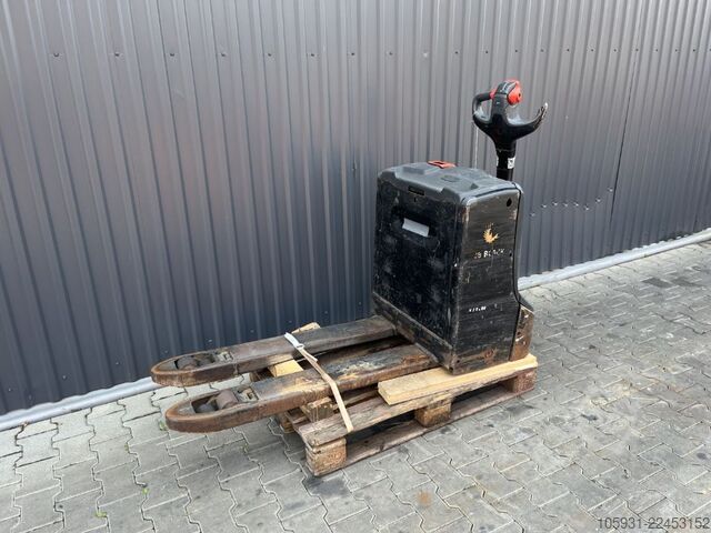 Electric Pallet Truck Linde T16