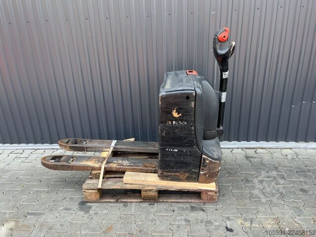Electric Pallet Truck Linde T16