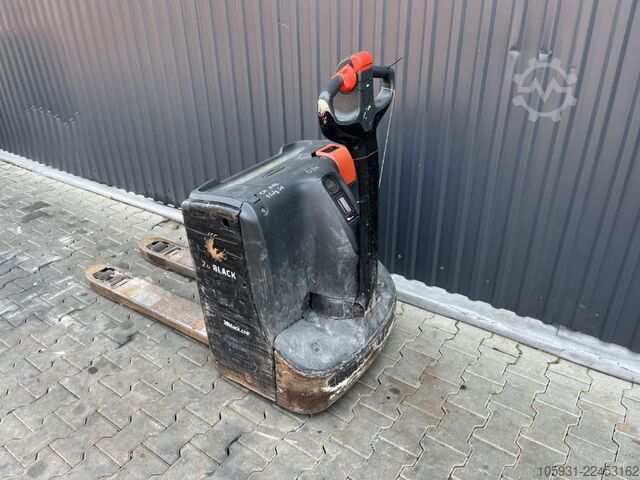 Electric Pallet Truck Linde T16