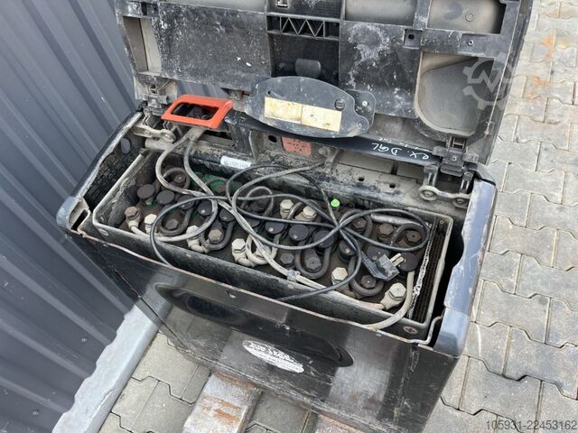 Electric Pallet Truck Linde T16