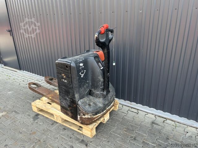 Electric Pallet Truck Linde T16