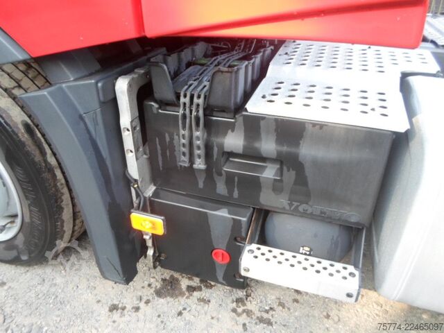 Volume tractor unit VOLVO FH 500/ Globetrotter/ Low Deck