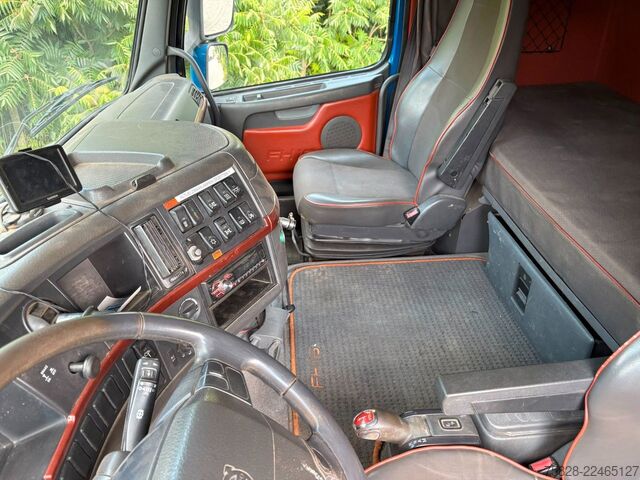 Standard tractor unit VOLVO FH16  660 / BLATT / Retarder/ 70 To GG./ Kipphyd