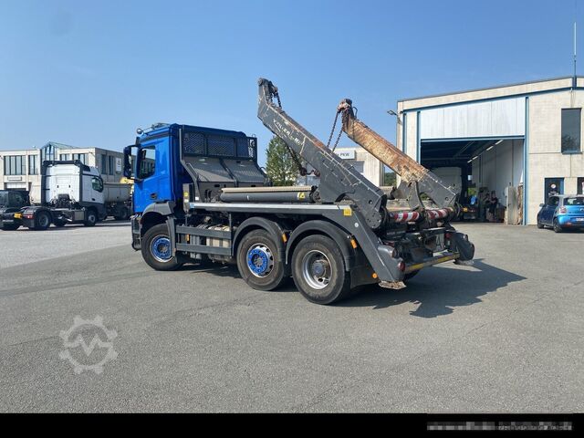 Skip truck MERCEDES-BENZ Arocs 2543 L 6x2 Absetzkipper Meiller AK 16/NAVI