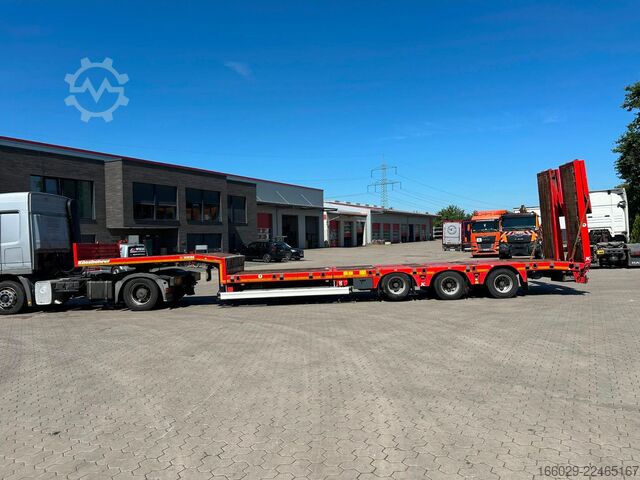 Low loader semitrailer KÄSSBOHRER SLS HS Tieflader mit hydr. Schwanenhals + Rampen
