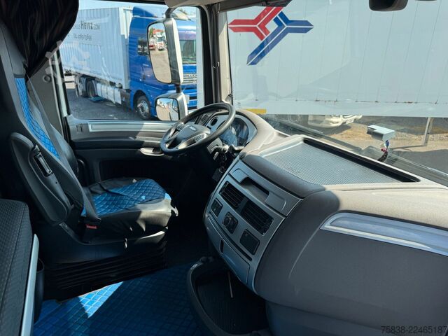 Truck mounted crane DAF XF 480*Palfinger Kran*Lift/Lenkachse*394 TKM*