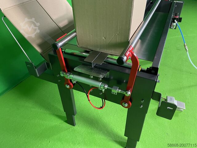 Semi-automatic case erector Kartonaufrichter / Bodenklappenfalter CF 10 T